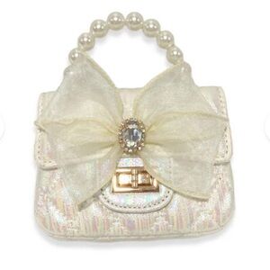 Doe a Dear White Bowie Shiny Quilted Purse Flower Girl or Dress Up (2/2)